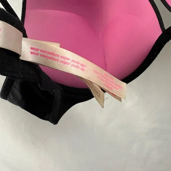 PINK Victoria's Secret Black Wear Everywhere Super Push Up Bra Sz 36C - Picture 10 of 13